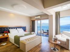 Aurasia Sea Side Hotel 3*