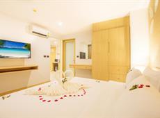 Clarion Hotel Patong Beach 4*