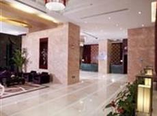 Holiday Inn Pudong Nanpu 4*