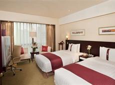Holiday Inn Pudong Nanpu 4*