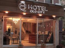 Q Hotel Old City 3*