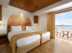 Ramada Loutraki Poseidon Resort 4*