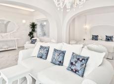 Canaves Oia Suites 5*