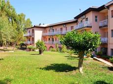 Residence Villa Giardini 3*