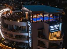Square Hotel 4*