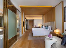 Sanya Yazhou Bay Resort, Curio Collection by Hilton 5*