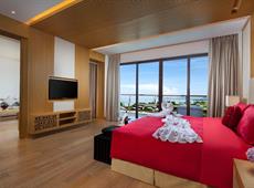 Sanya Yazhou Bay Resort, Curio Collection by Hilton 5*