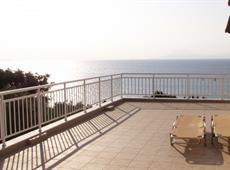 Kastro Beach Hotel 3*