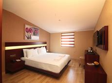 Park By Clover Hotel 3*