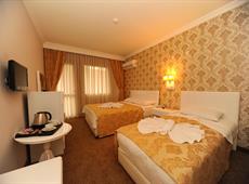 Mara Palace Hotel 3*