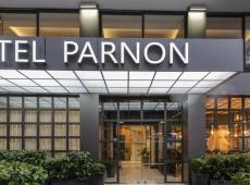 Parnon Hotel 3*