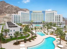 Address Beach Resort Fujairah 5*