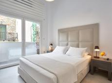 Athenian Residences Pool & Luxury Suites Apts