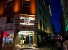 Golden Siyav Hotel 3*