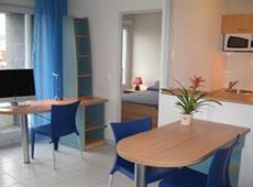 Sejours & Affaires Lille Europe Residence 2*