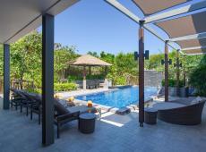 CasaBay Luxury Pool Villas 5*