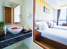 Le Hoang Beach Hotel 4*