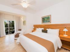 Coson Bay Hotel & Residence 3*