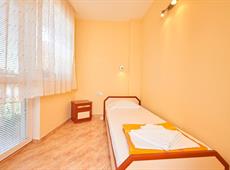 Nadin Guest House 3*
