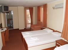 Elinor Guest House 3*