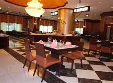 Al Bustan Tower Hotel Suites Apts