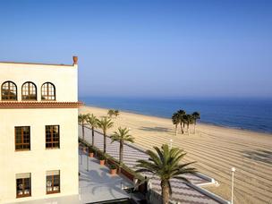 Le Meridien Ra Beach Hotel & Spa 5*