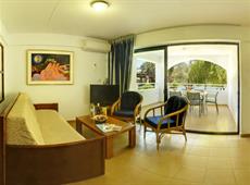 Helion Villas and Apartments 3*