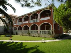 Villa Basil 3*