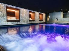 Aqua Hotel Silhouette & Spa 3*