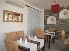 Mykonos Kosmoplaz Beach Resort Hotel 4*