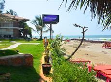 Boomerang Beach Resort 3*