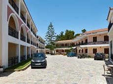 Castello Beach Hotel 2*
