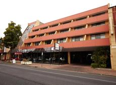 Adelaide Meridien Hotel & Apartments 4*