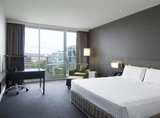 Crowne Plaza Hotel Adelaide 4*