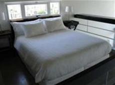 Hollywood Suites & Lofts 4*