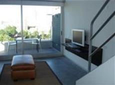 Hollywood Suites & Lofts 4*
