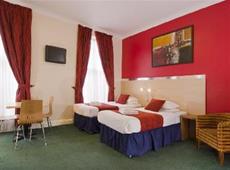Comfort Inn & Suites Kings Cross 2*