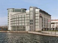 Ramada Hotel And Suites Docklands London 4*