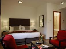 ESCALA Hotel & Suites 4*