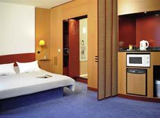 Novotel Suites Munich Parkstadt Schwabing Hotel 3*