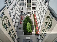 Adina Apartment Hotel Berlin Checkpoint Charlie 5*