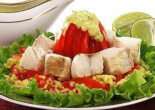 Рыбный салат с рисом и шафраном