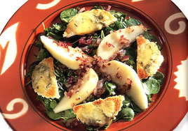 Летний салат c сыром и грушами