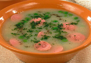 Суп из зеленого горошка с сосисками